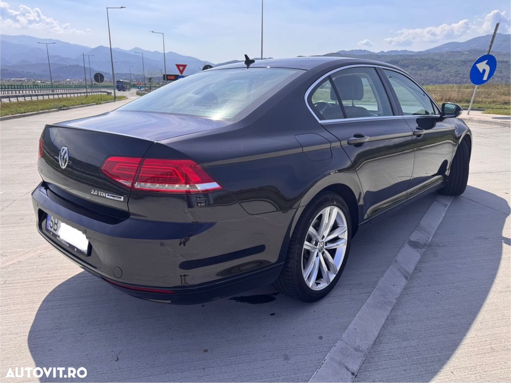 Volkswagen Passat 2.0 TDI DSG Comfortline - 5