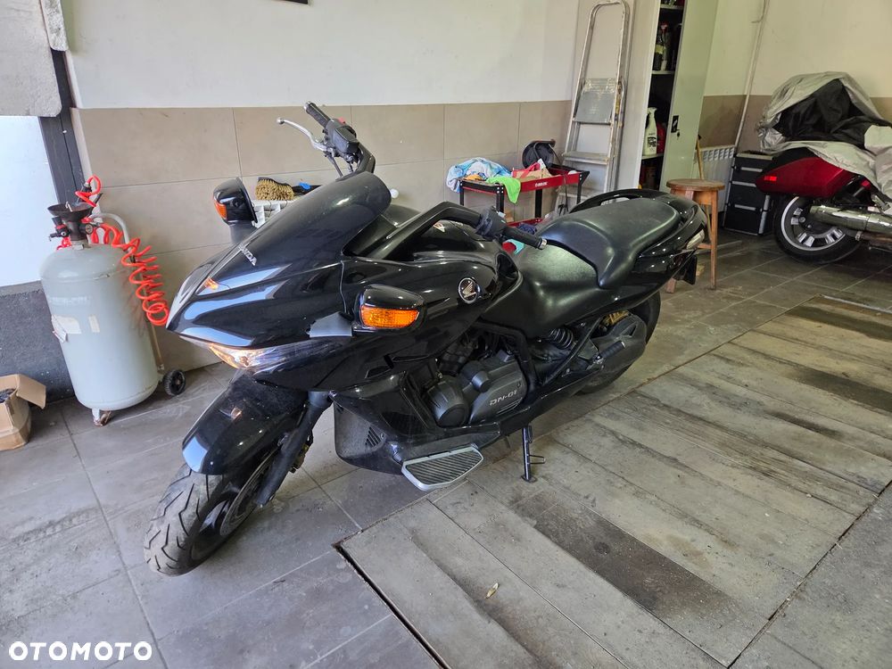 Honda DN-01 - 1