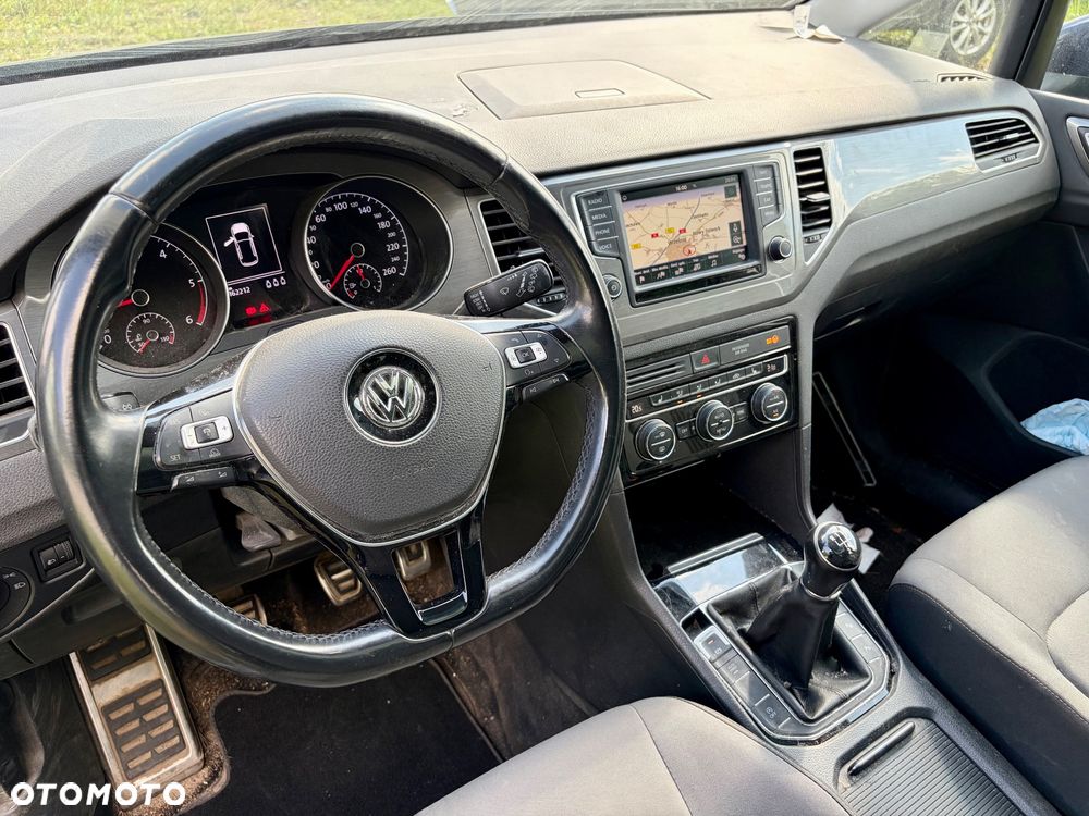 Volkswagen Golf - 13