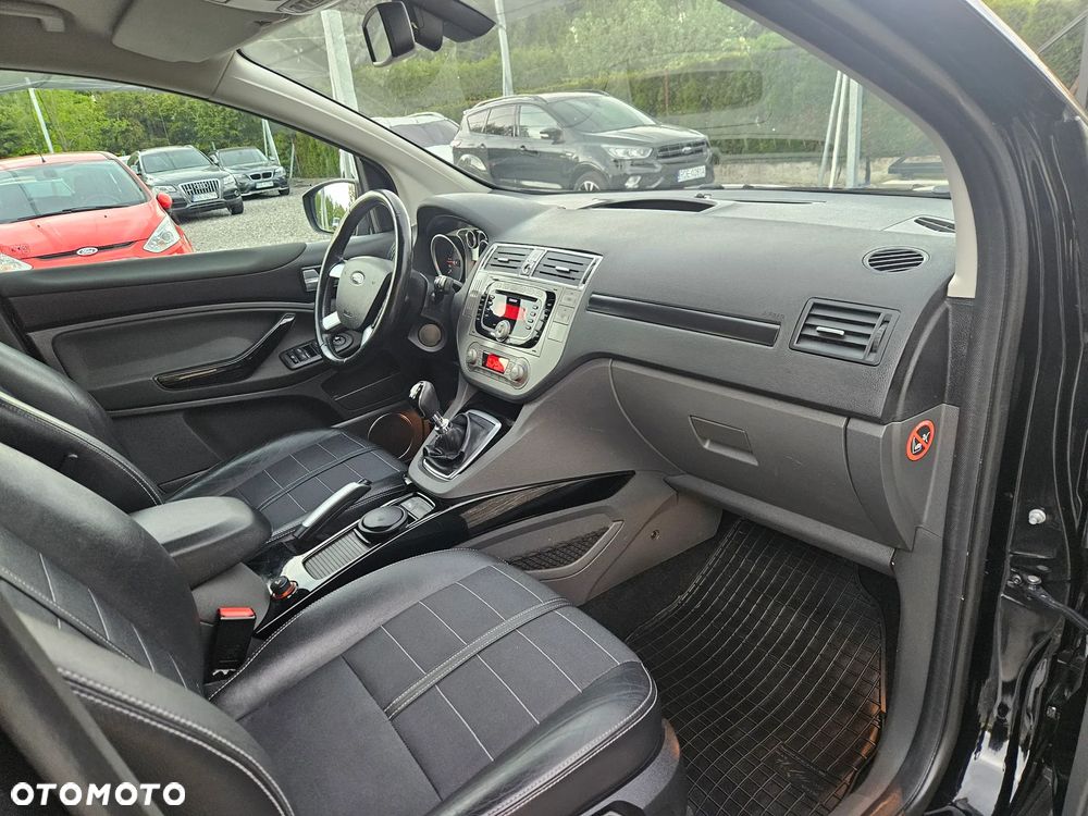 Ford Kuga 2.0 TDCi 4WD Titanium - 33