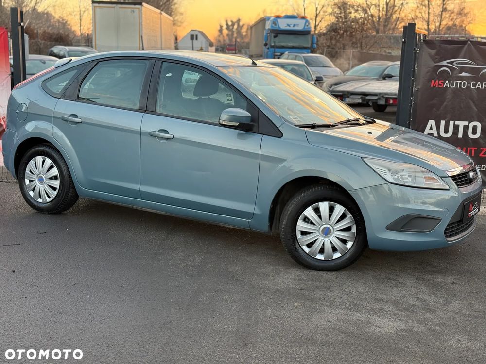 Ford Focus 1.6 Trend - 10