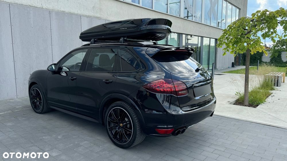 Porsche Cayenne - 20