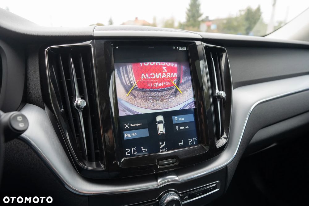 Volvo XC 60 D4 Geartronic Momentum Pro - 17