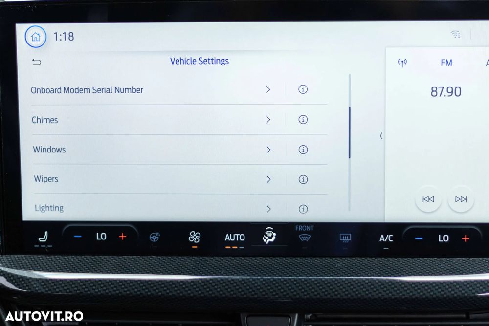 Ford Focus 1.0 EcoBoost 6MT MHEV ST-Line X - 26