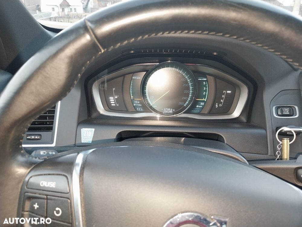 Volvo XC 60 D4 AWD Geartronic Edition Pro - 8