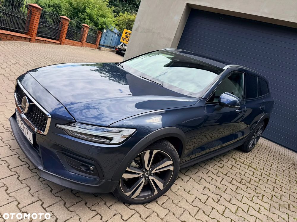 Volvo V60 Cross Country B5 B AWD Plus - 13