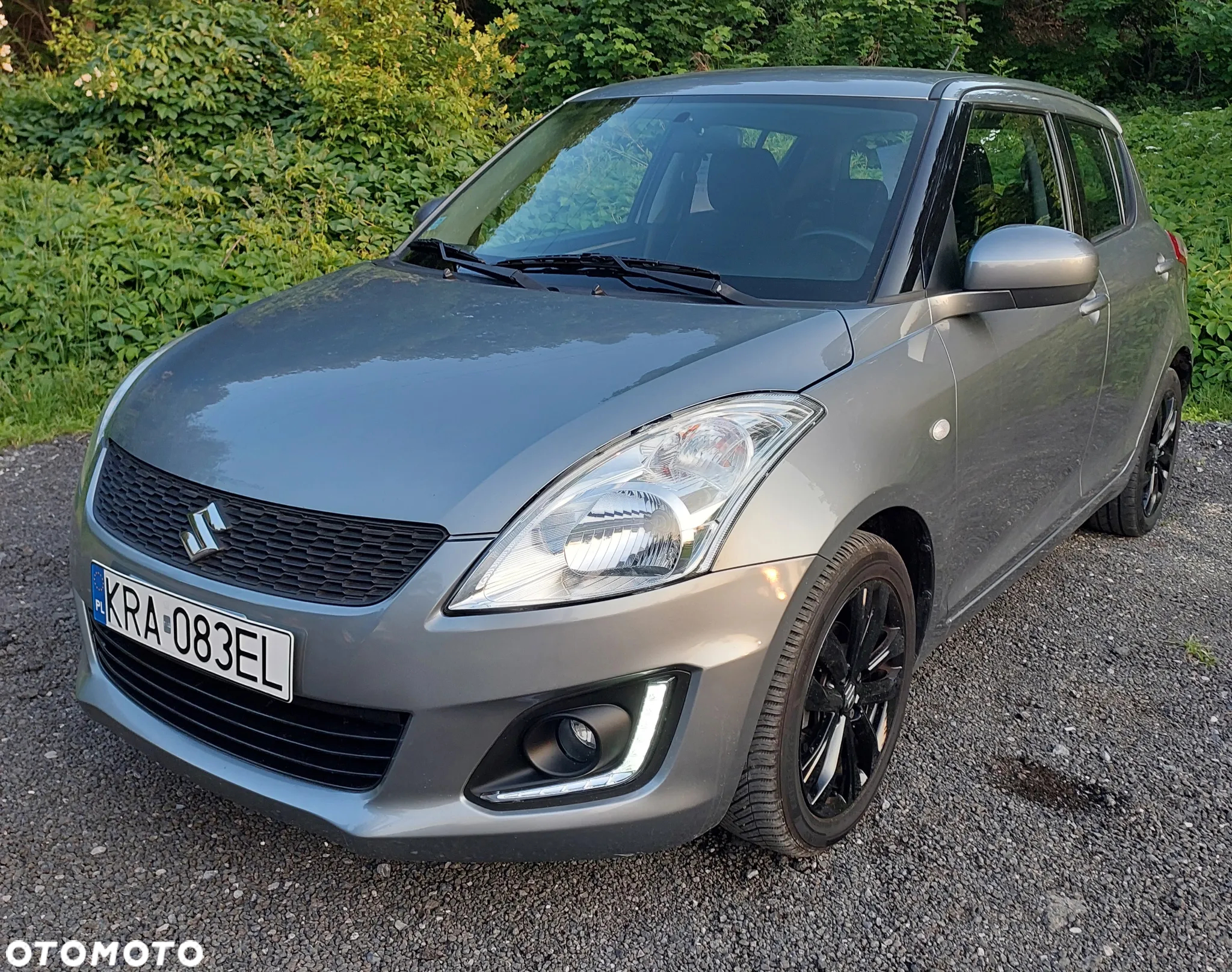 Suzuki Swift 1.2 Premium - 2