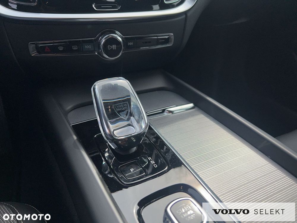 Volvo V60 B4 B Plus Dark - 12