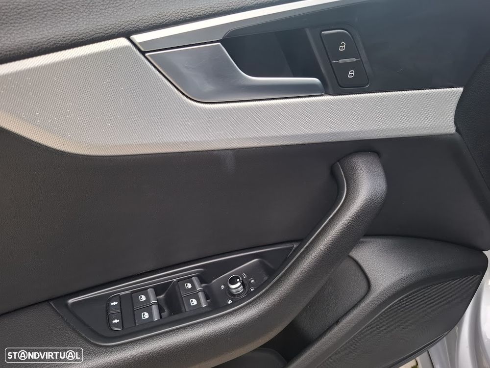 Audi A4 Avant 2.0 TDI S-line - 25