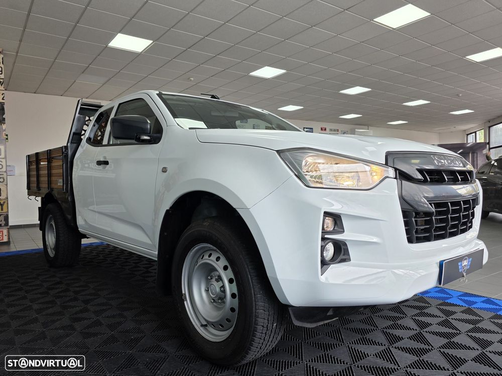 Isuzu D-Max - 4