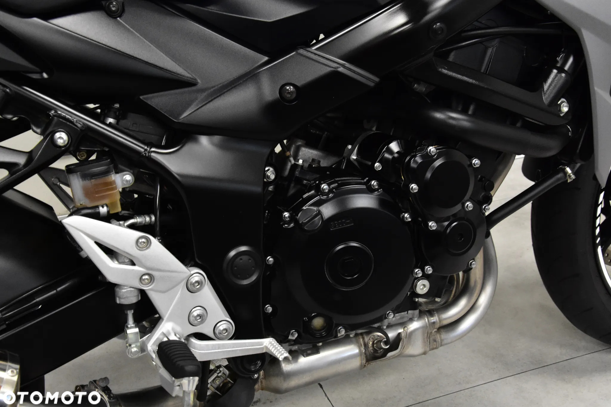 Suzuki GSR - 30