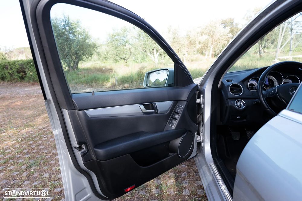 Mercedes-Benz C 220 Station CDI DPF (BlueEFFICIENCY) Avantgarde - 20