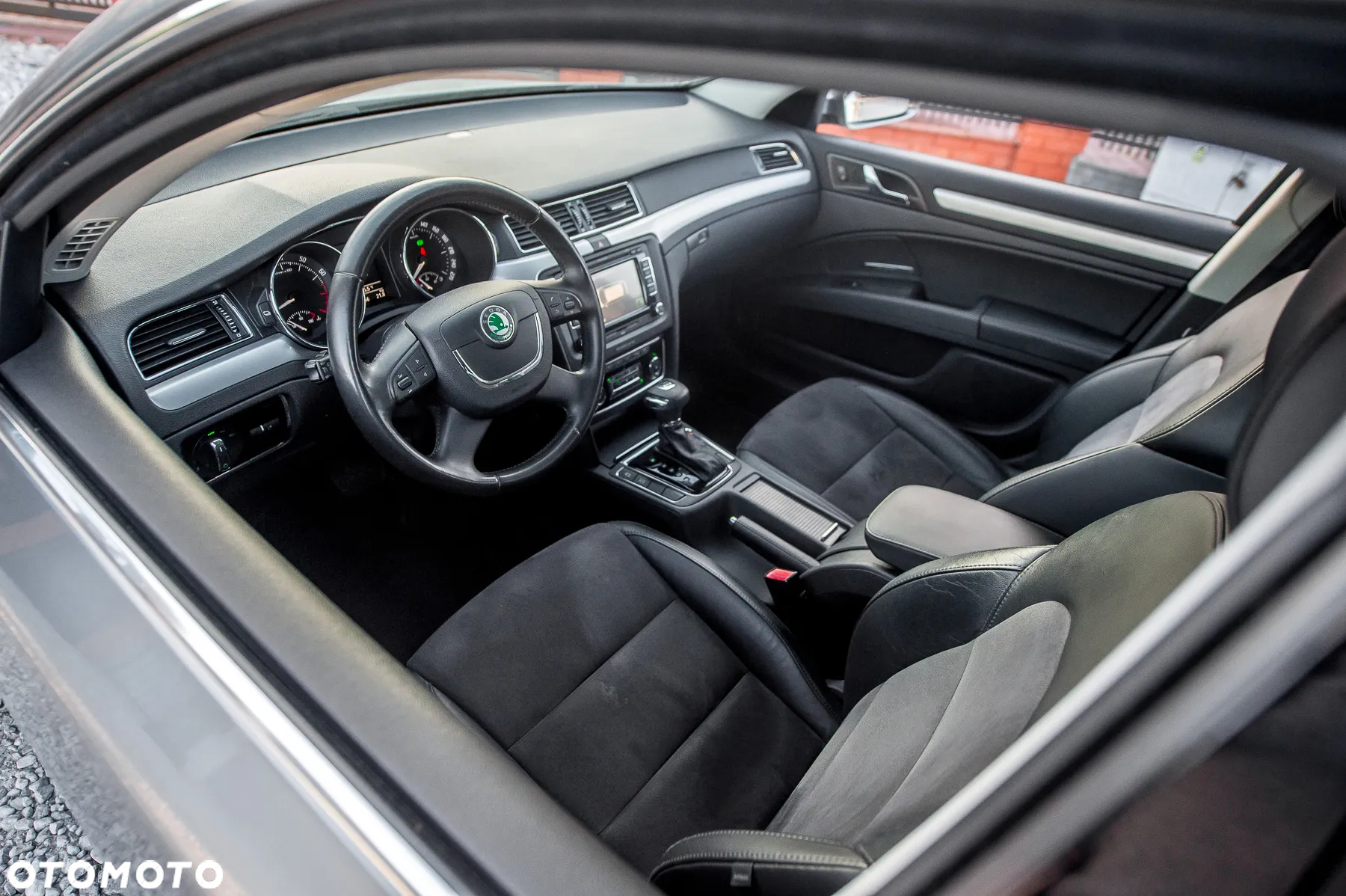 Skoda Superb Combi 2.0 TSI DSG Exclusive - 17