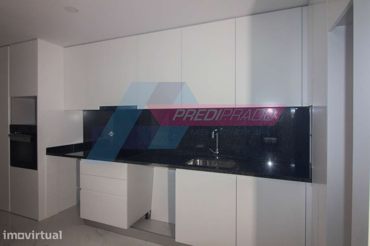 Apartamento T3 para Arrendamento na Vila de Prado - Grande imagem: 2/11