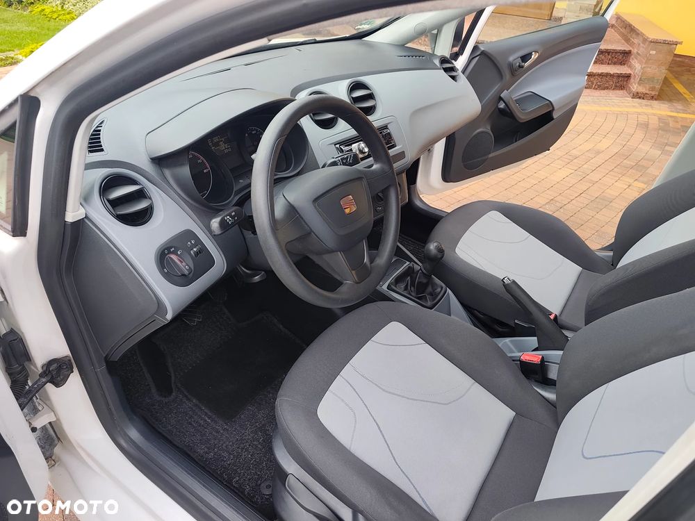 Seat Ibiza 1.4 16V Entry - 11