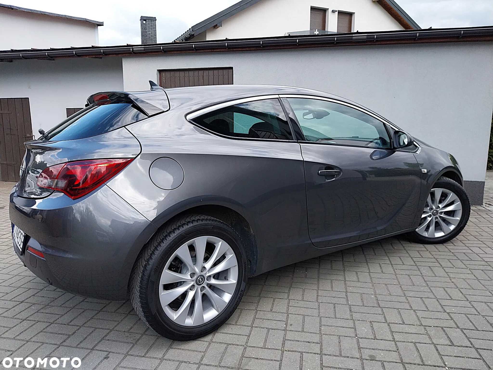 Opel Astra GTC 1.4 Turbo - 5