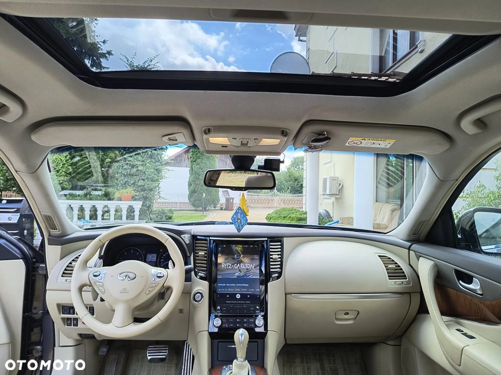 Infiniti QX70 3.0d GT Premium - 9