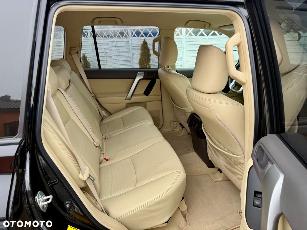 Toyota Land Cruiser LC 2.8 D-4D Premium - 18