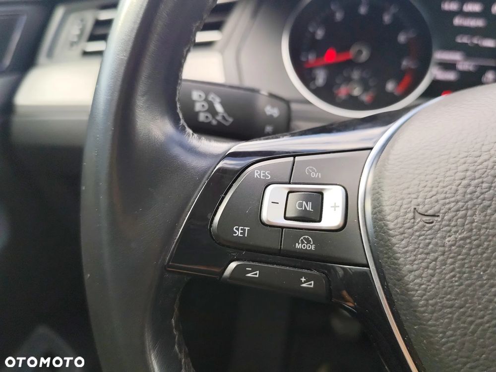 Volkswagen Passat Variant 1.4 TSI BMT Trendline - 9