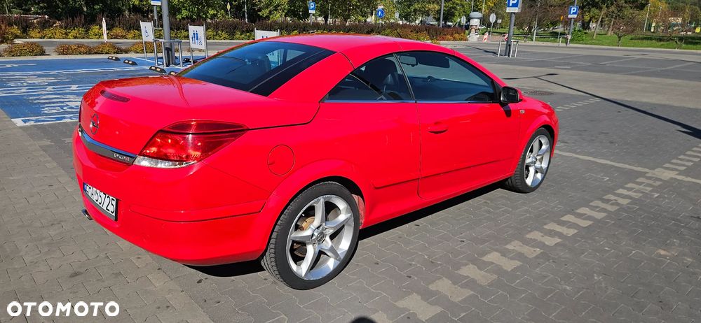 Opel Astra GTC 1.9 CDTI Cosmo - 5