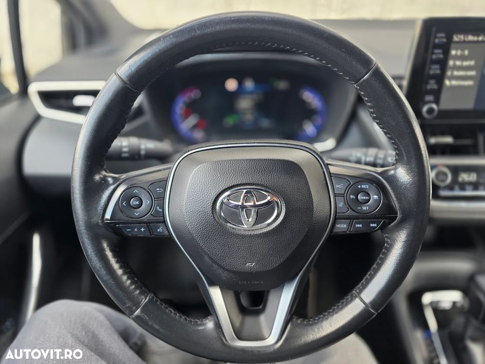 Toyota Corolla 1.8 Hybrid Comfort - 17