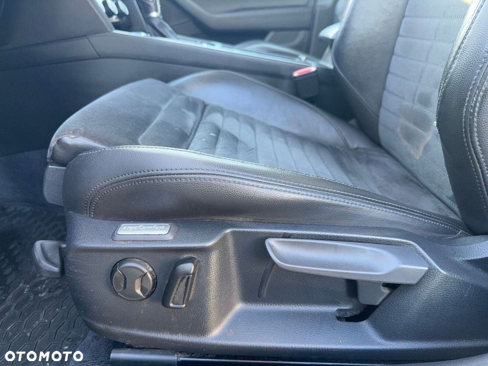 Volkswagen Passat 1.8 TSI BMT Highline DSG - 26