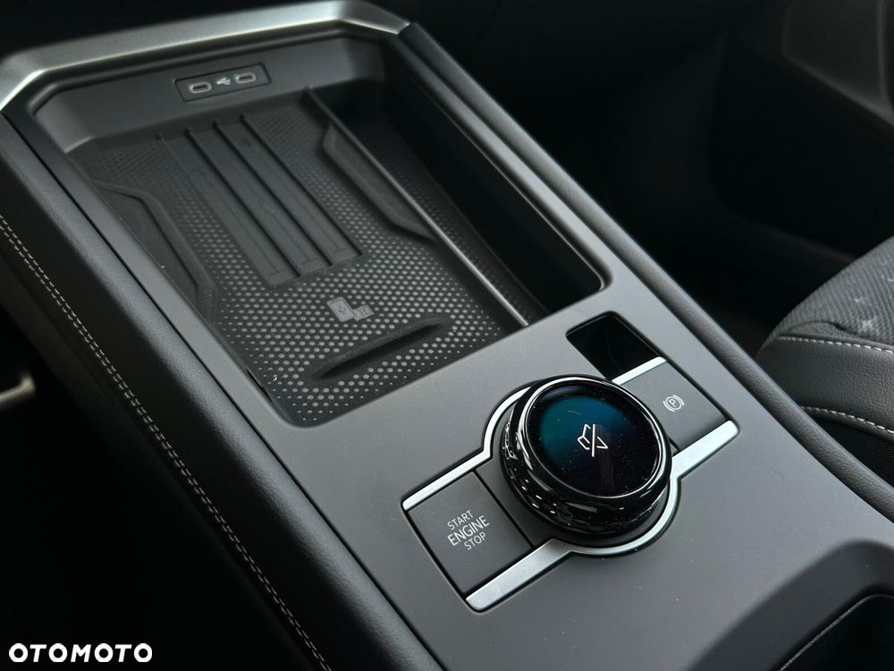 Volkswagen T-Roc - 24