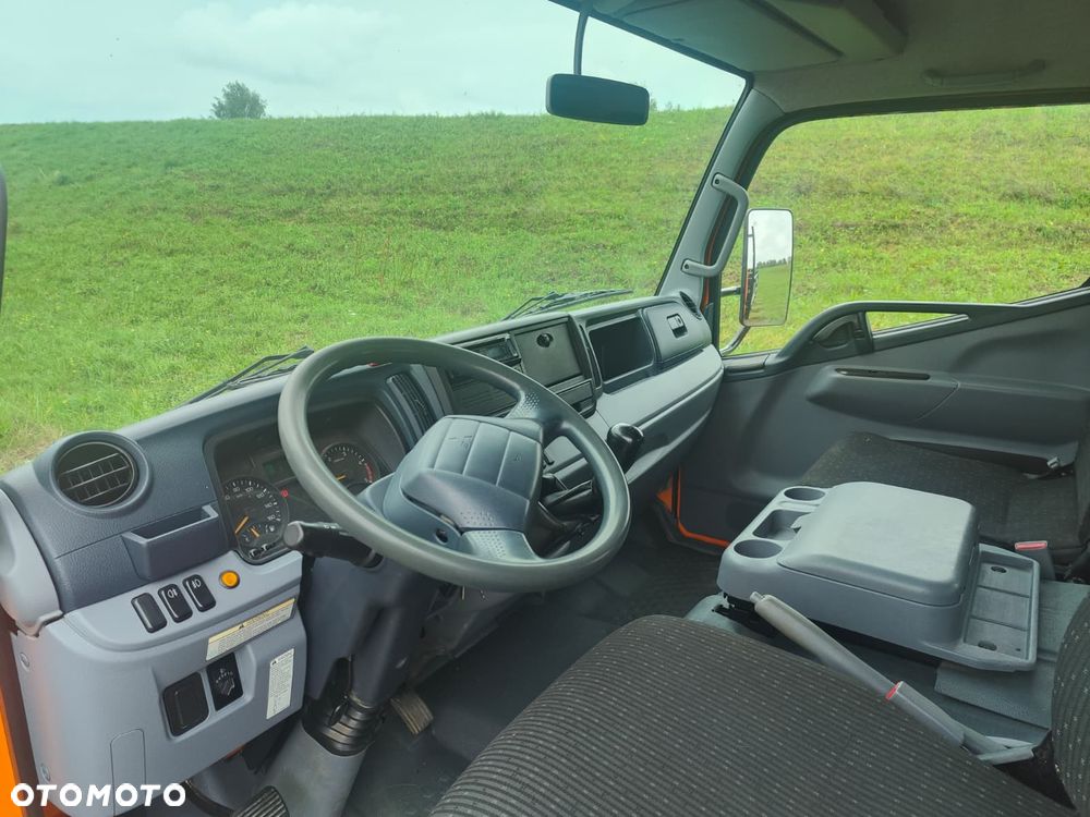 Mitsubishi Fuso Canter - 18