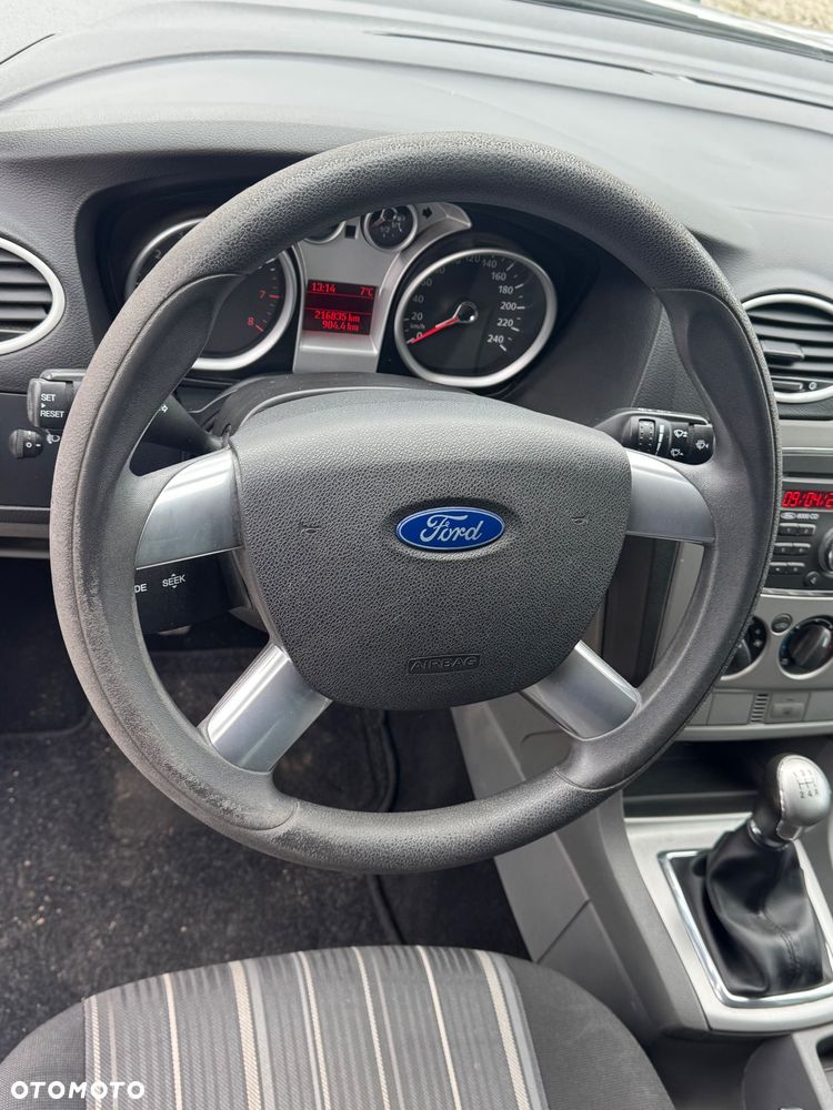 Ford Focus 1.6 Ambiente - 13