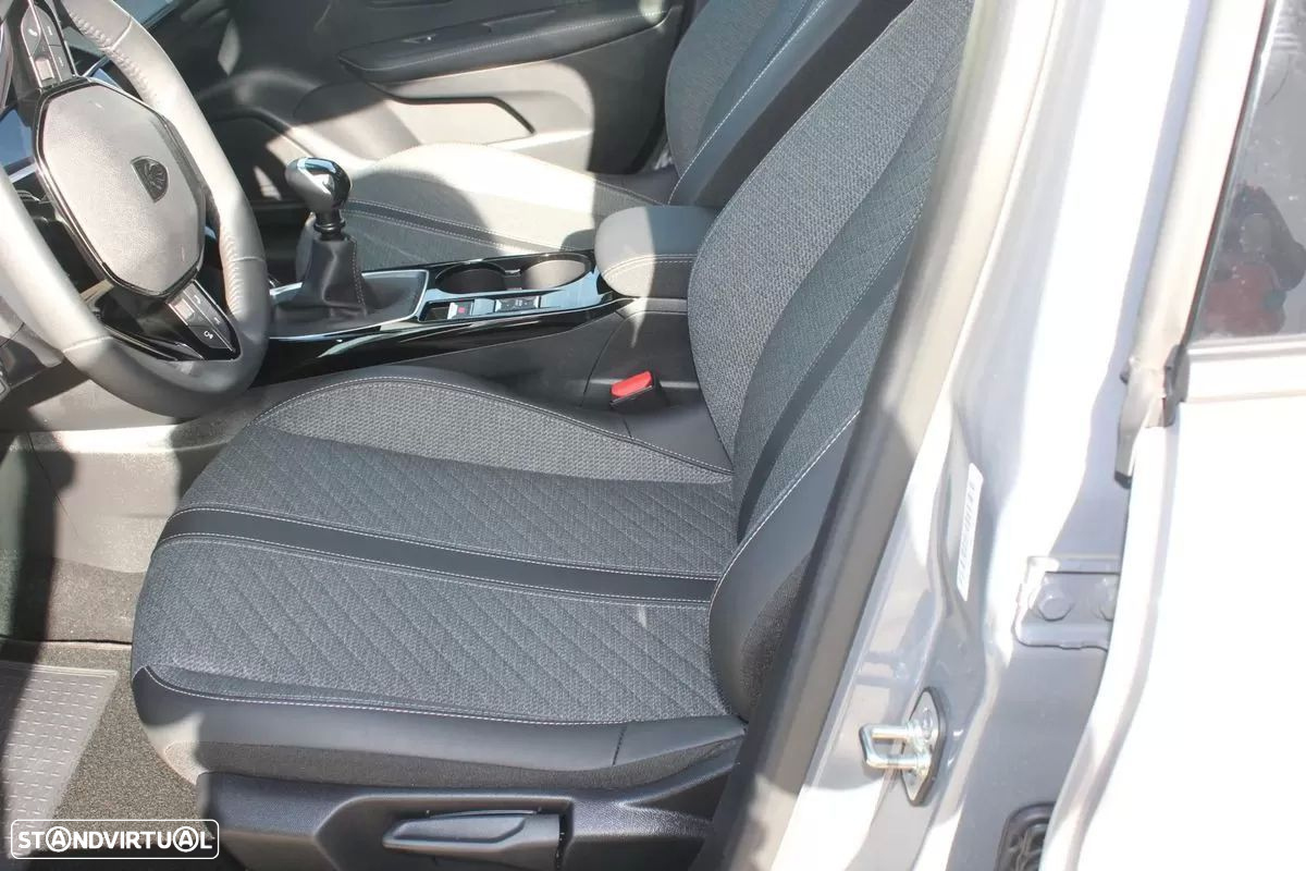 Peugeot 208 1.2 PureTech Allure Pack - 11