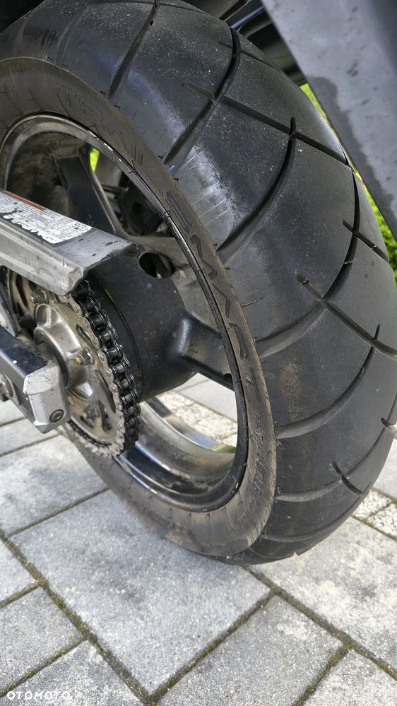 Suzuki V-STROM - 5