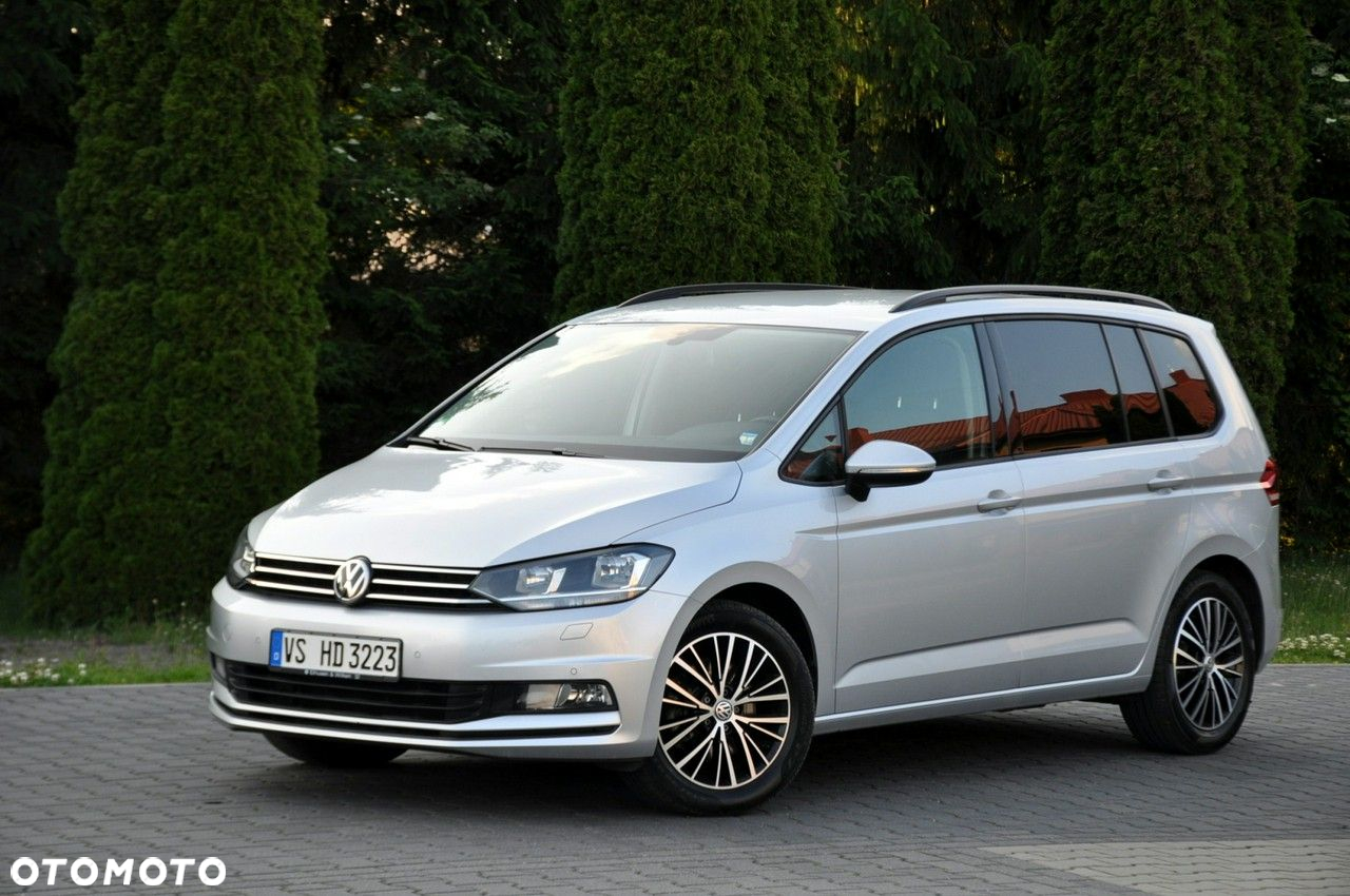 Volkswagen Touran - 10