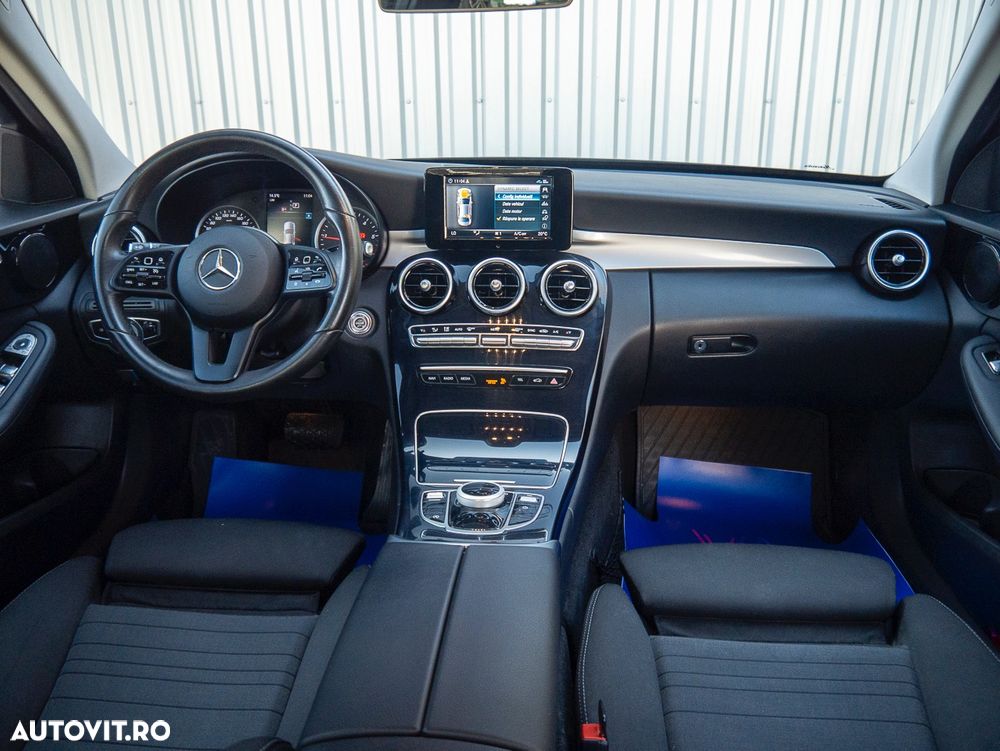 Mercedes-Benz C 220 d 4MATIC Aut - 31