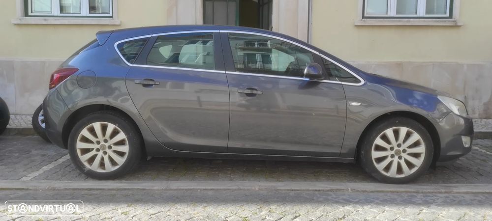 Opel Astra 1.7 CDTI DPF Cosmo - 6