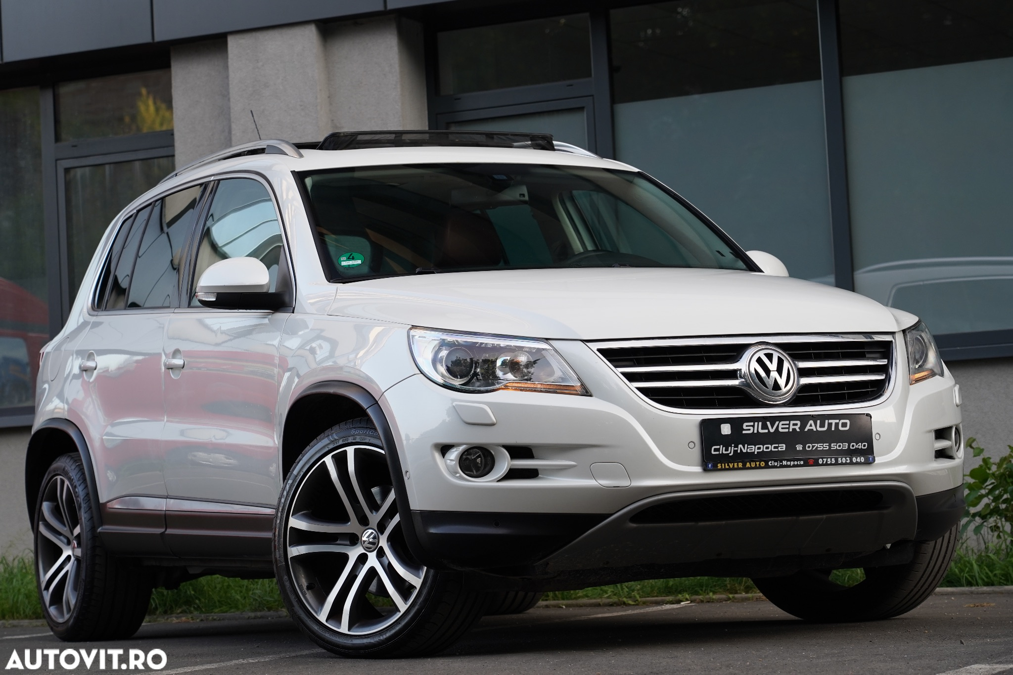 Volkswagen Tiguan 2.0 TDI 4Motion DSG Track & Style - 25