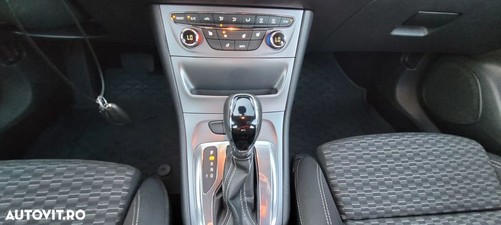 Opel Astra 1.6 D (CDTI) Automatik Edition - 17