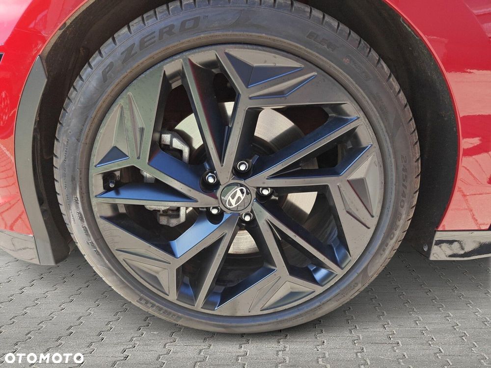 Hyundai IONIQ 6 77kWh Black Edition - 12