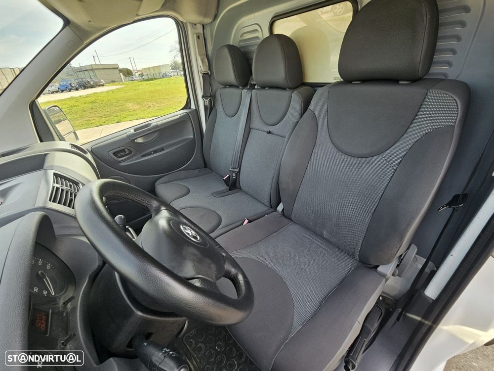 Toyota Proace 2.0 D-4D L2H1 - 18