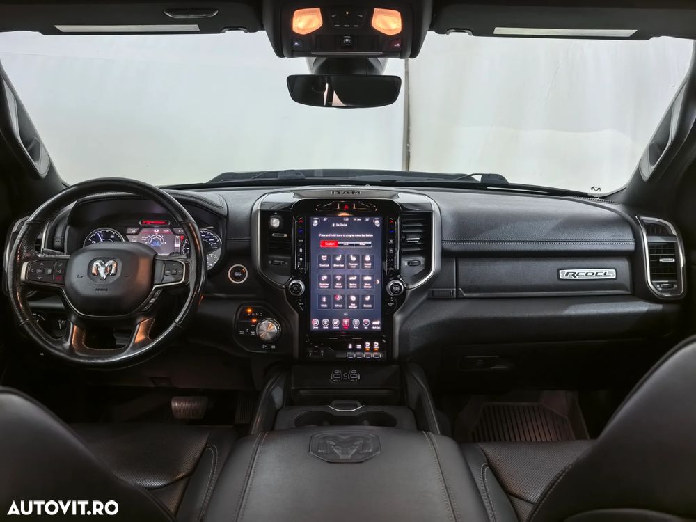 Dodge RAM - 12