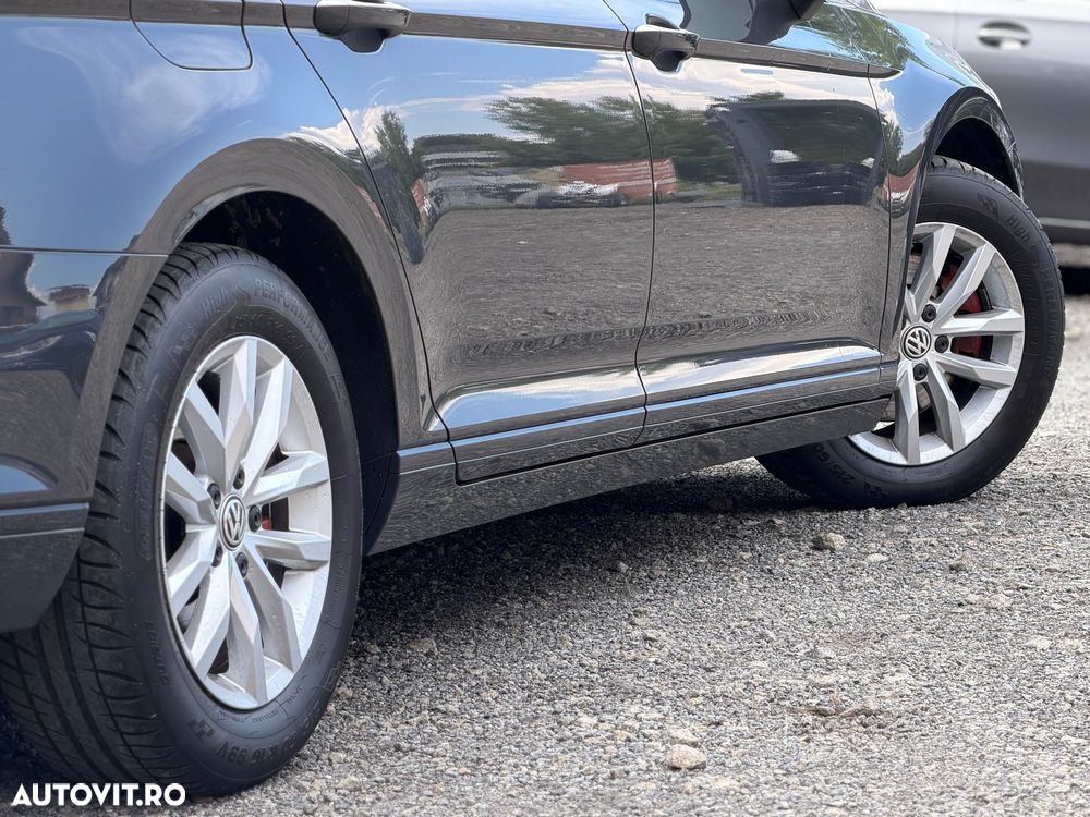 Volkswagen Passat 2.0 TDI SCR DSG BlueMotion Comfortline - 12