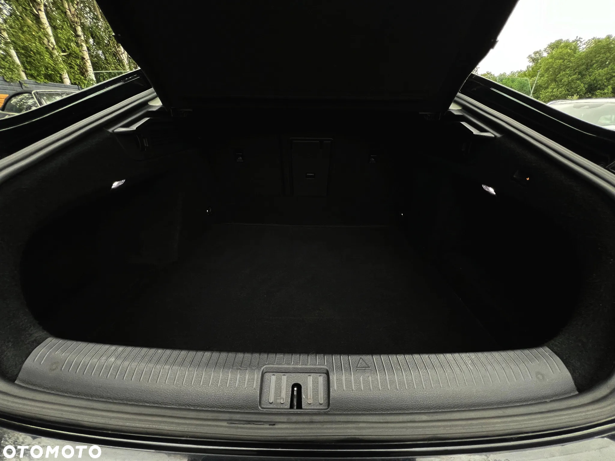 Volkswagen Arteon 2.0 TDI SCR DSG Elegance - 37