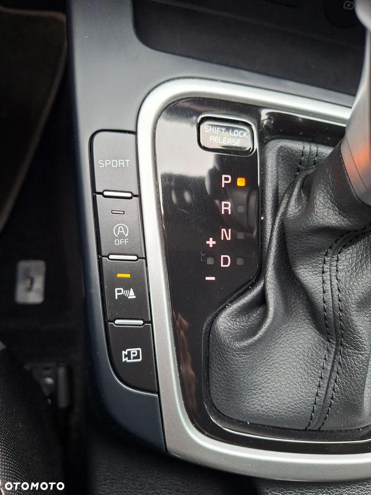 Kia Ceed - 24