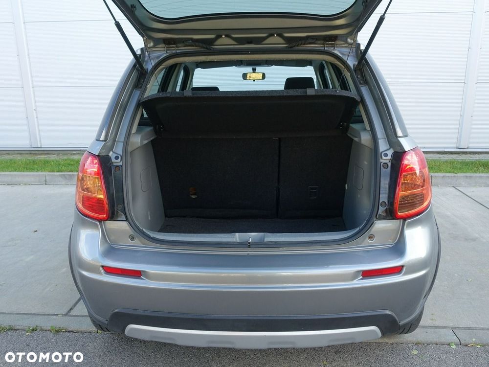 Suzuki SX4 1.6 VVT 4x4 Comfort - 26