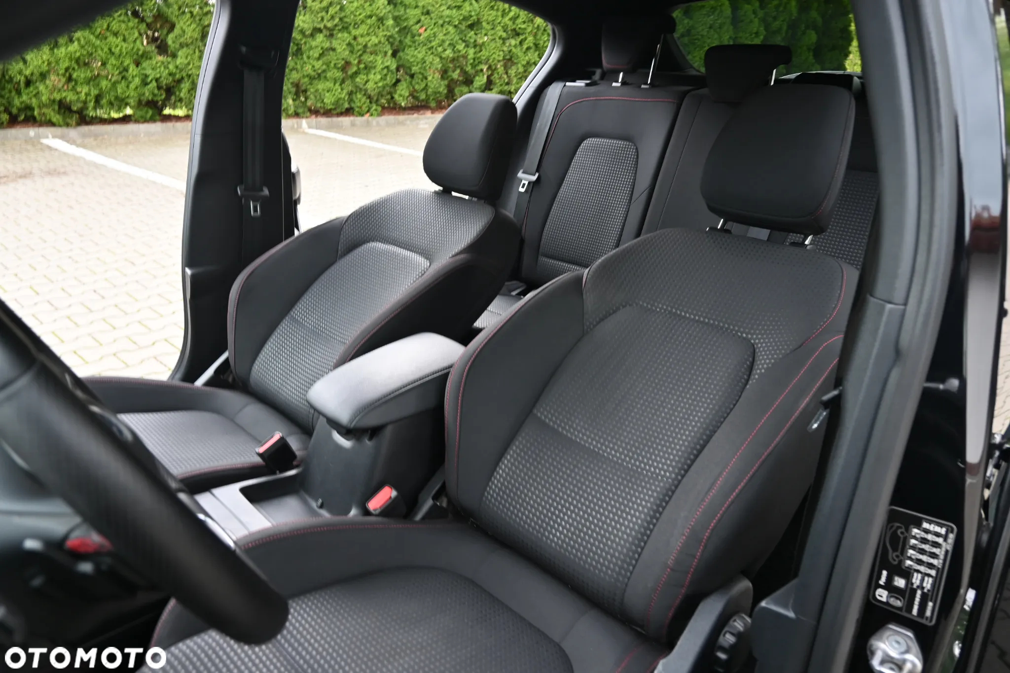 Ford Focus 1.5 EcoBoost ST-Line X - 37