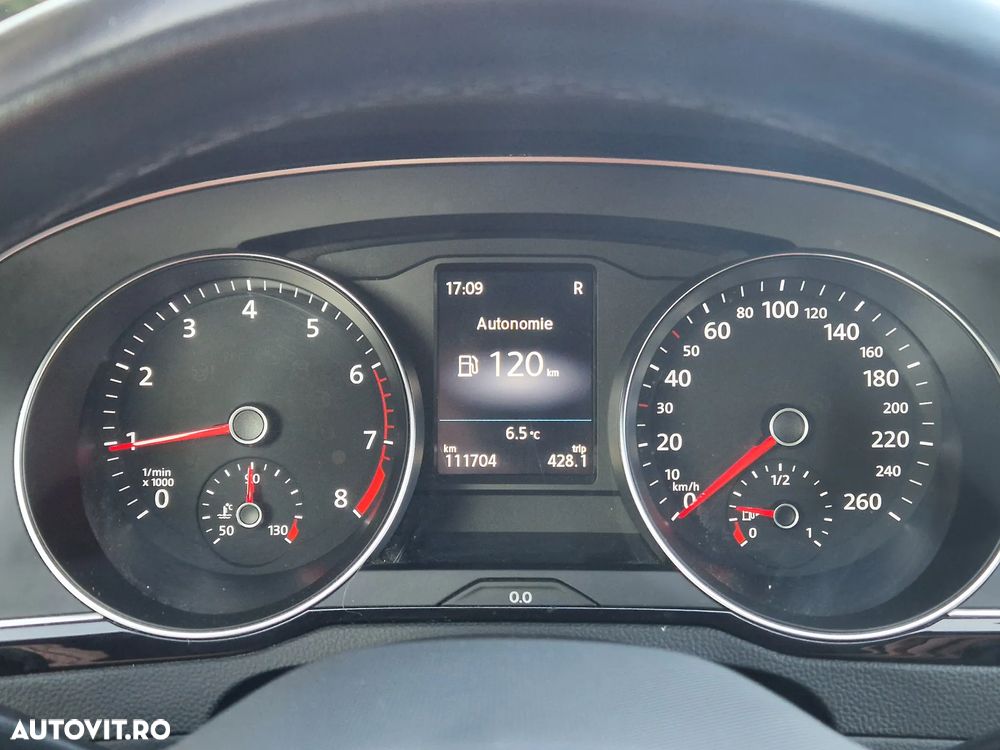 Volkswagen Passat - 9