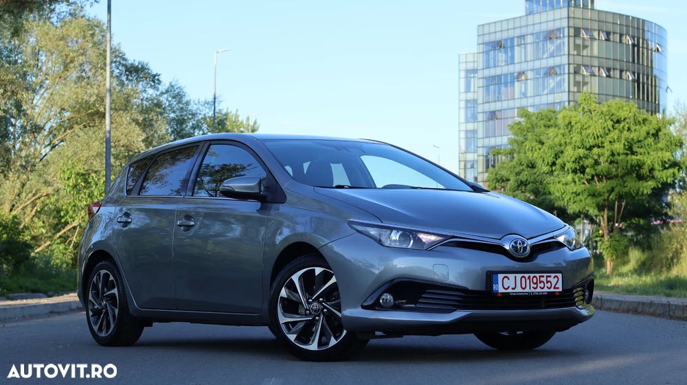 Toyota Auris - 2