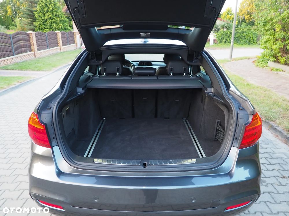 BMW 3GT 335i M Sport - 39