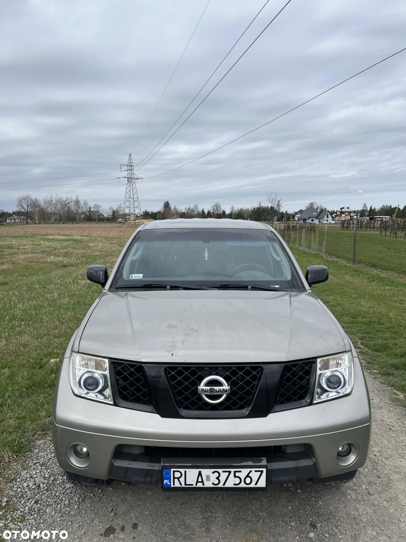 Nissan Pathfinder 2.5 D LE - 8