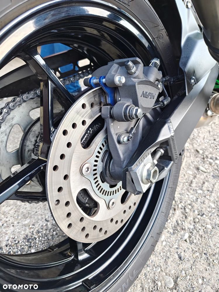 Kawasaki Z 900 - 28