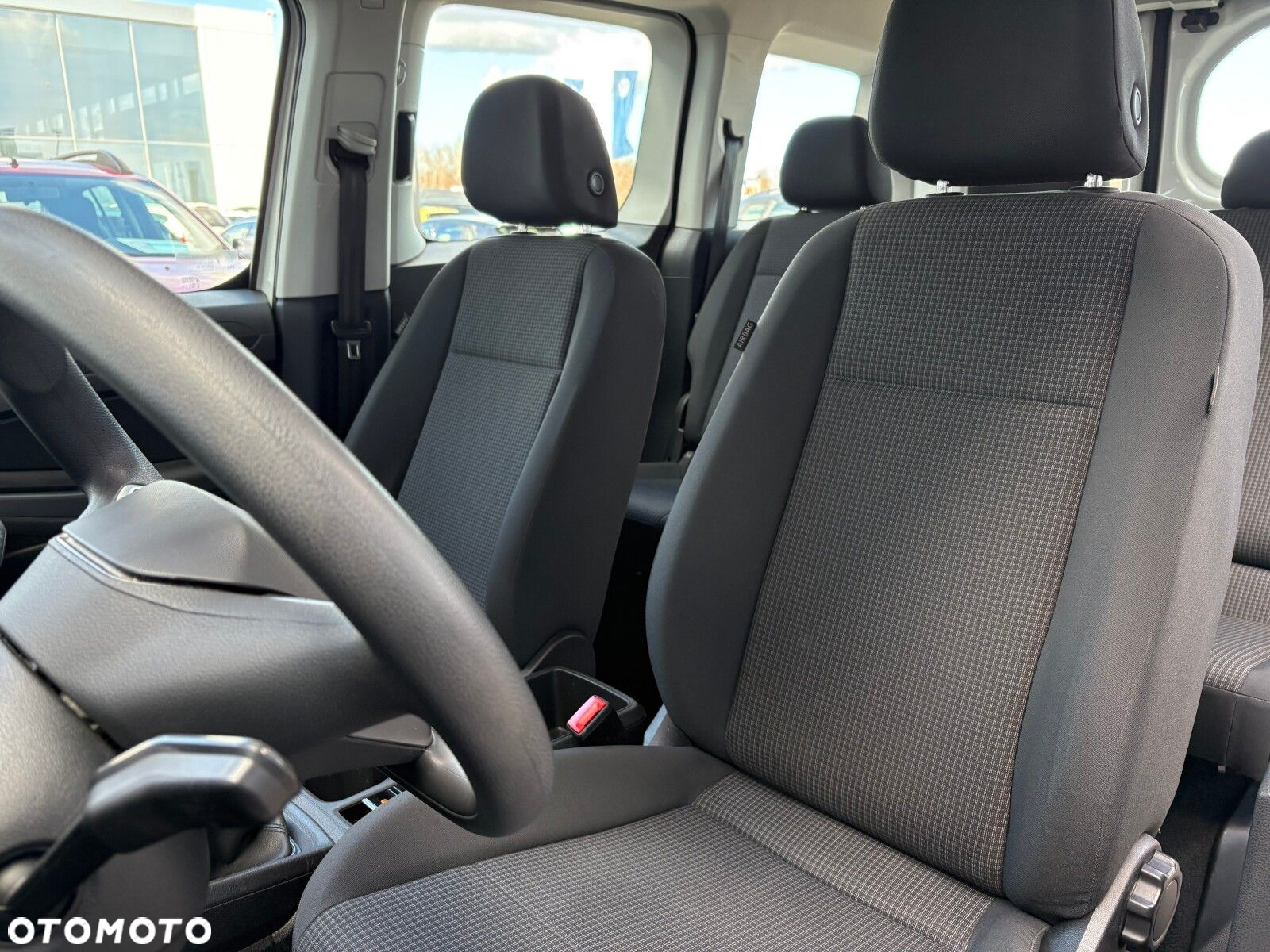 Volkswagen Caddy - 12